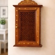 Royal wooden key holder for wall with handcrafted design